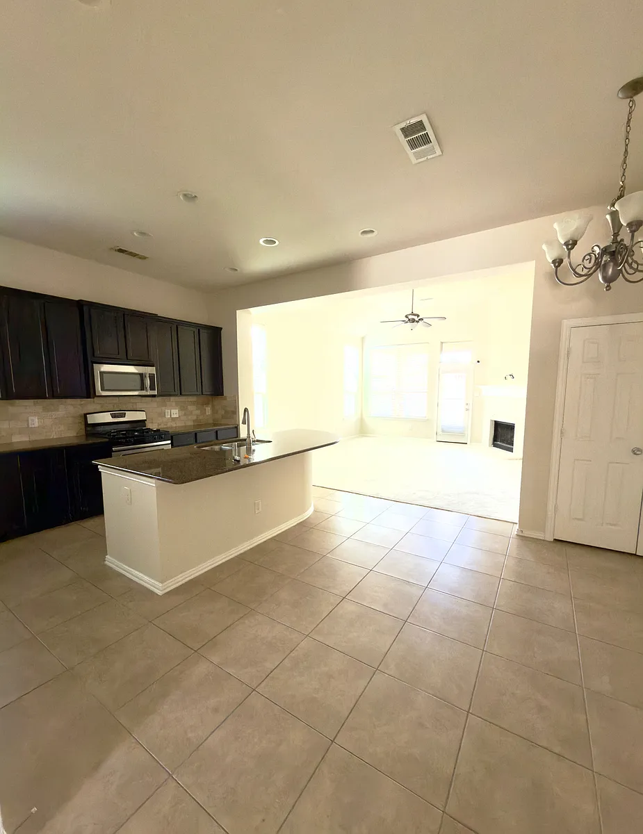 Building Photo - 1513 Toucan Dr