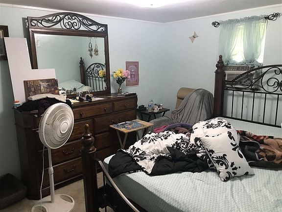 5th image of 1620 Sanders Ave