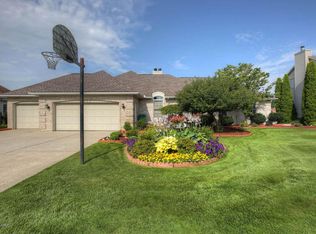 7755 Hidden Lake Dr, Hudsonville, MI 49426