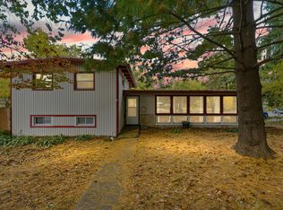 304 E Mumford Dr, Urbana, IL