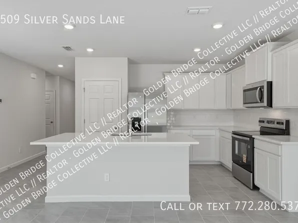 9509 Silver Sands Ln, Fort Pierce, FL 34945