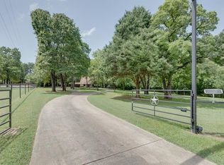 330 Mockingbird Ln, Combine, TX 75159