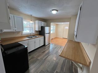 125 Rockingham Rd, Londonderry, NH 03053