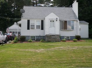 6 Manor Rd, Auburn, MA 01501