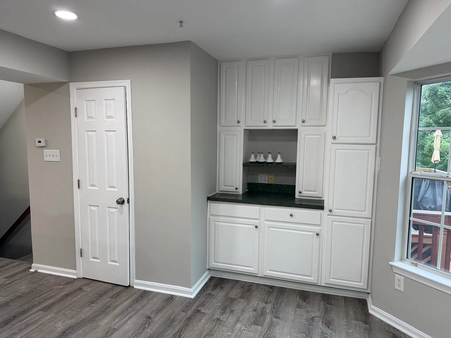 3 bed, 2.5 bath, 1860 sqft, $3,300 — Photo 4