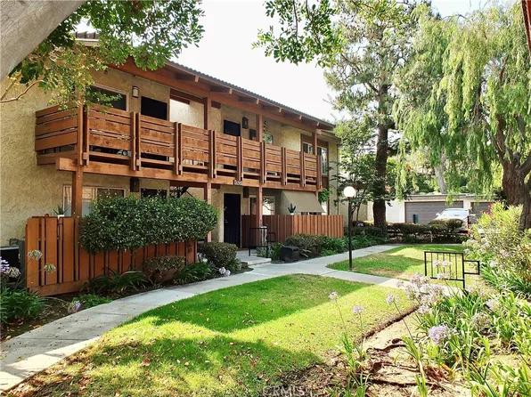 3705 Country Club Dr Unit 12, Long Beach, CA 90807