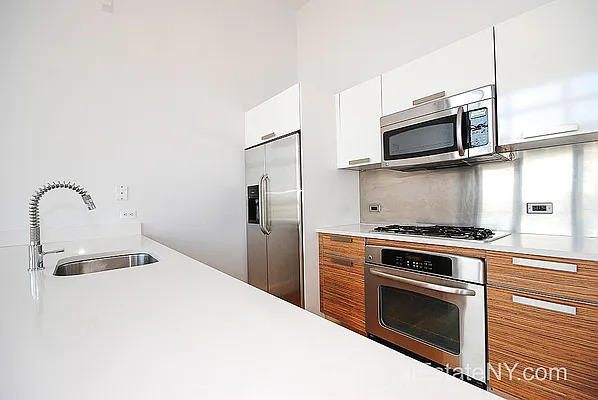 Rented by Brick&Mortar | media 42