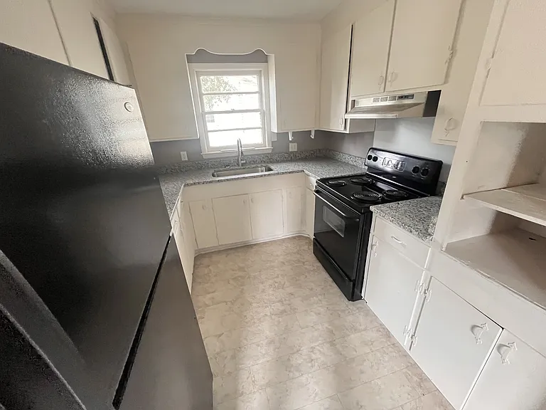 310 N Parson St — Photo 5
