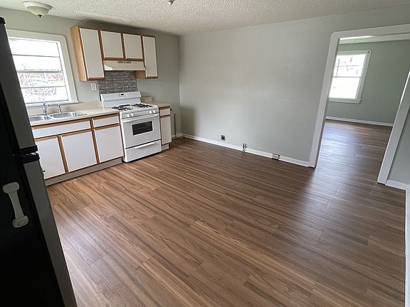 2nd image of 2107 Montesquieu St #2107