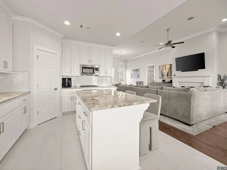 3143 Canewood Ln — Photo 8