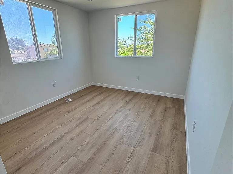 13913 Del Sur — Photo 2