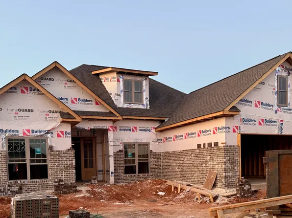 300 Emberwood Way, Kathleen, GA 31047