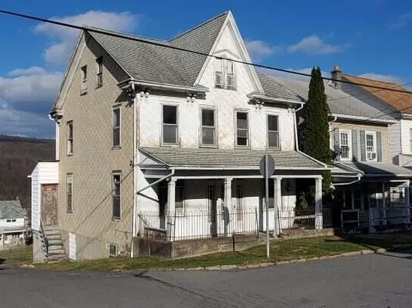 1701 Pulaski Ave, Coal Township, PA 17866