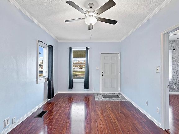 4th image of 1403 John St
