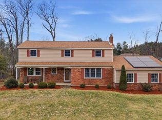 16 Hearthside Drive, Ballston Lake, NY