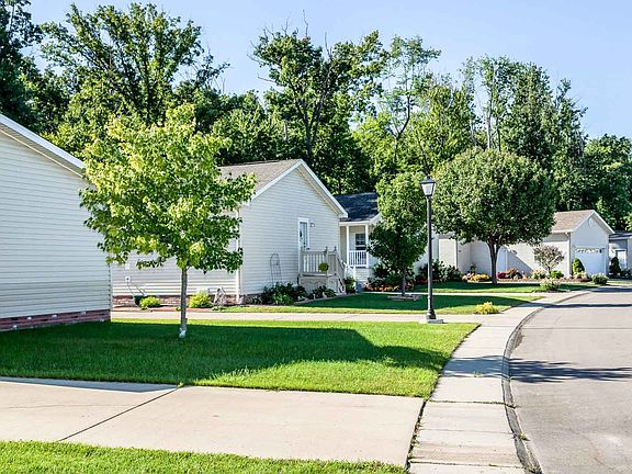 5th image of 29080 Meadowlark Blvd #39