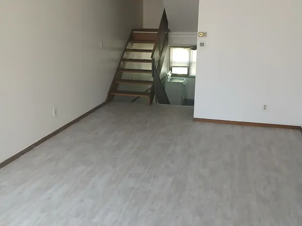 9021 N Swan Rd, Milwaukee, WI 53224