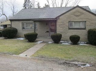 303 N Main St, Houston, PA 15342