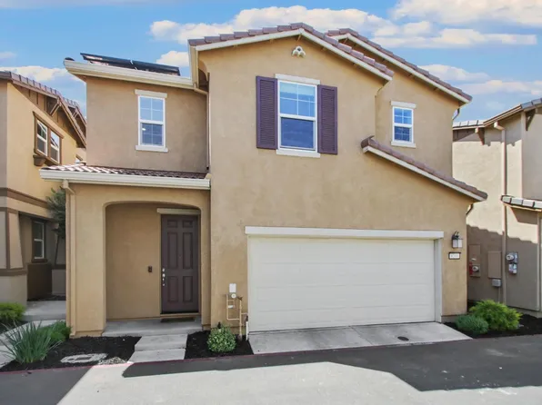 8200 Zenia Ln, Elk Grove, CA 95758