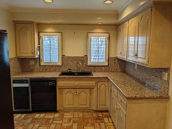 5th image of 316 Park Ave #316