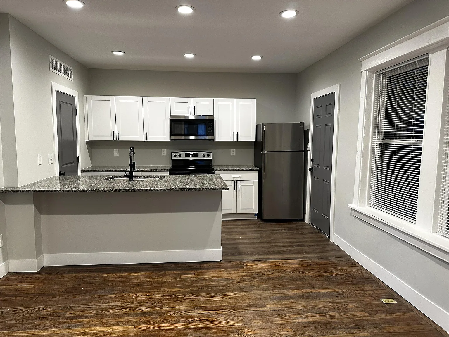917 Goodfellow Boulevard — Photo 3