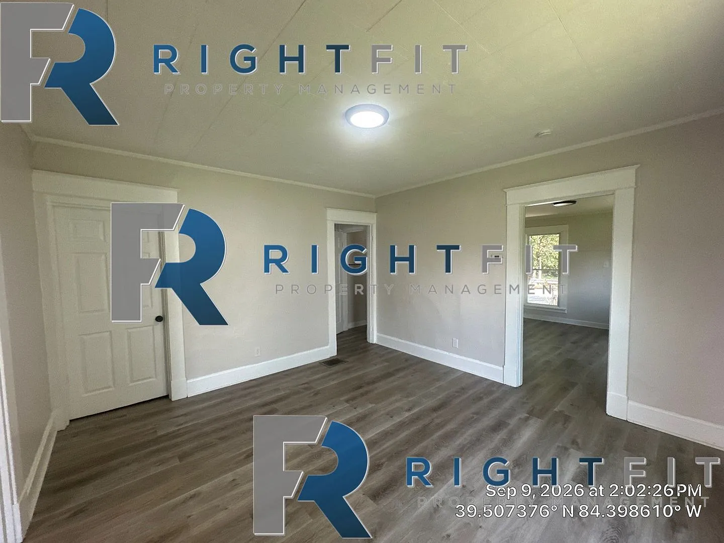 Freshly Renovated Home In Middletown! — Photo 2