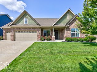 15711 Barnard Dr, Noblesville, IN 46062