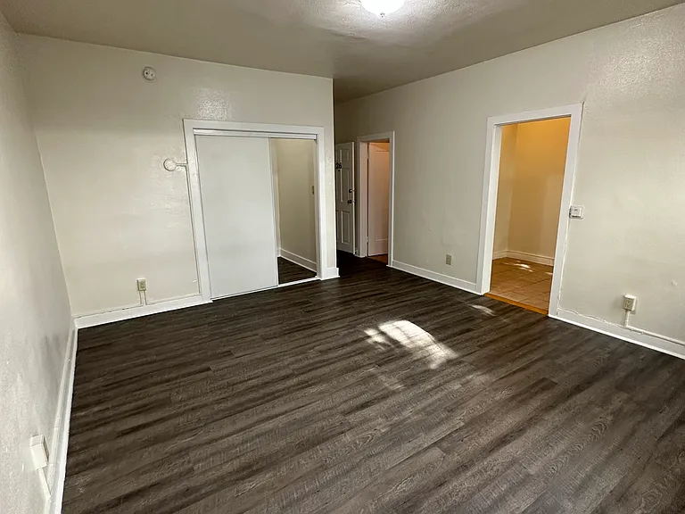 504 S Rampart Blvd #26 — Photo 5