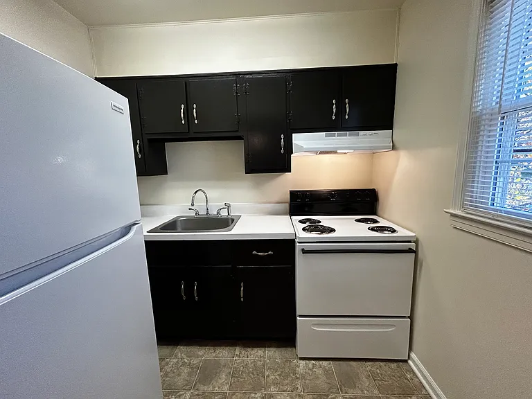 Princeton Circle West Apartments — Photo 48