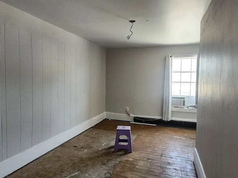 6 S Maple St #C — Photo 15