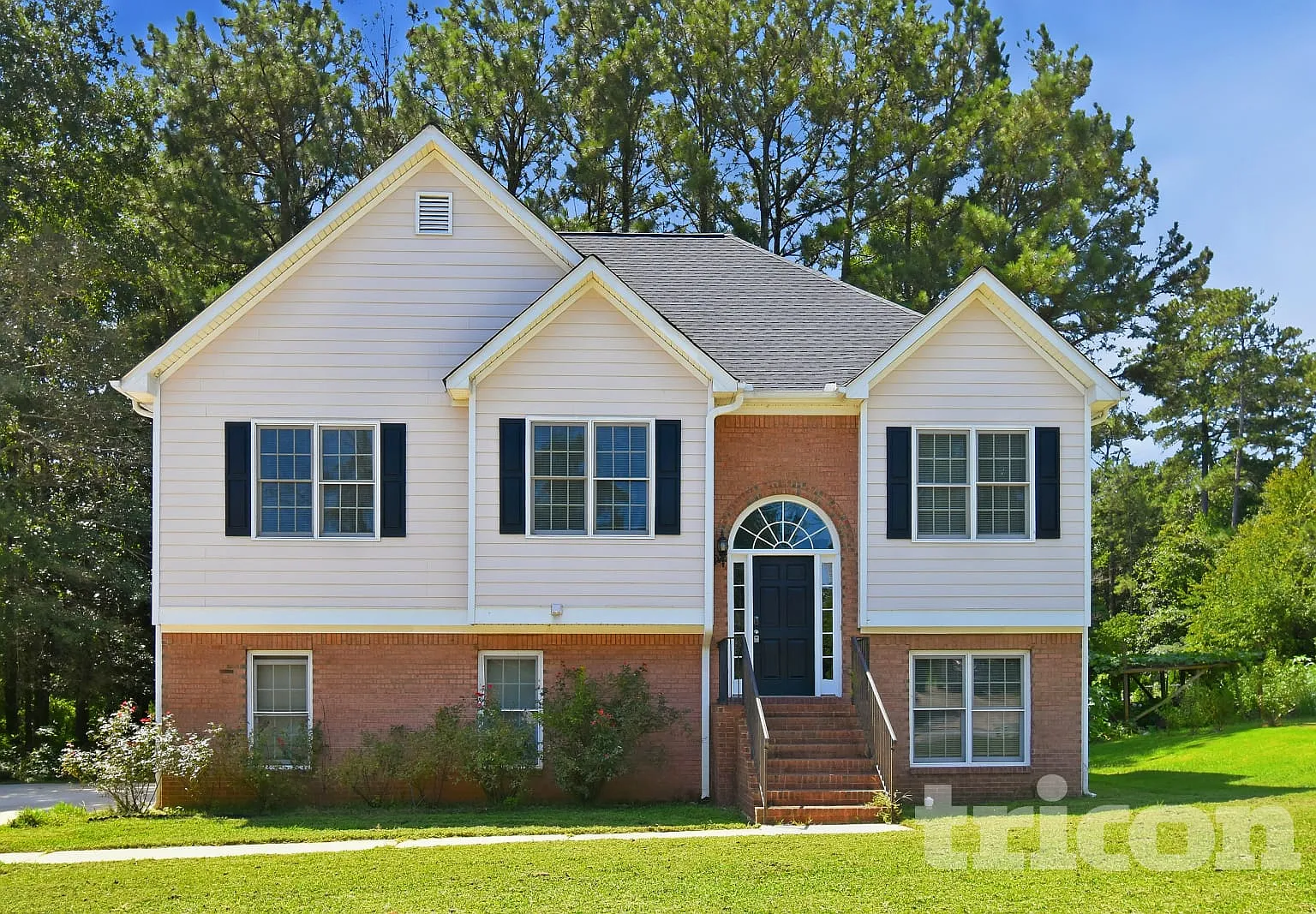 605 Kaylins Court Marietta GA — Photo 1