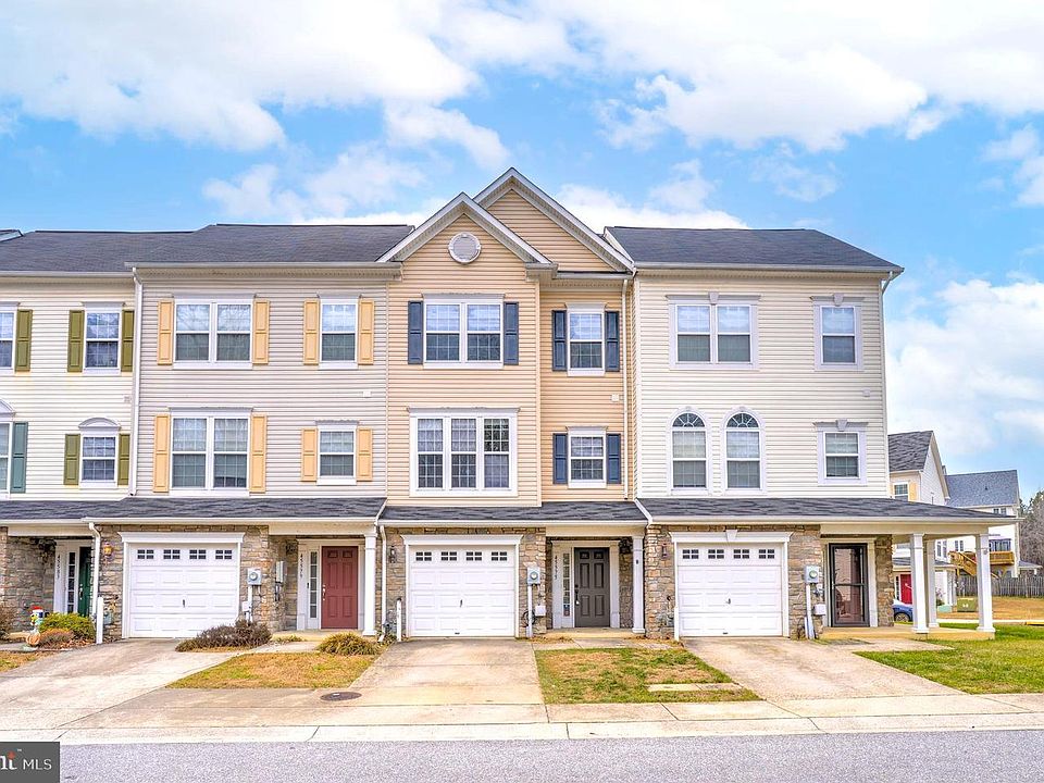 1st image of 45575 Catalina Ln