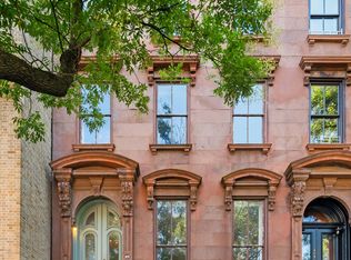 307 Adelphi St, Brooklyn, NY 11205
