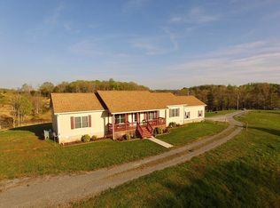 205 Grady Smith Rd, Hilham, TN 38568