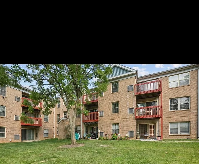 4 Cedar Valley Pl #202 — Photo 21