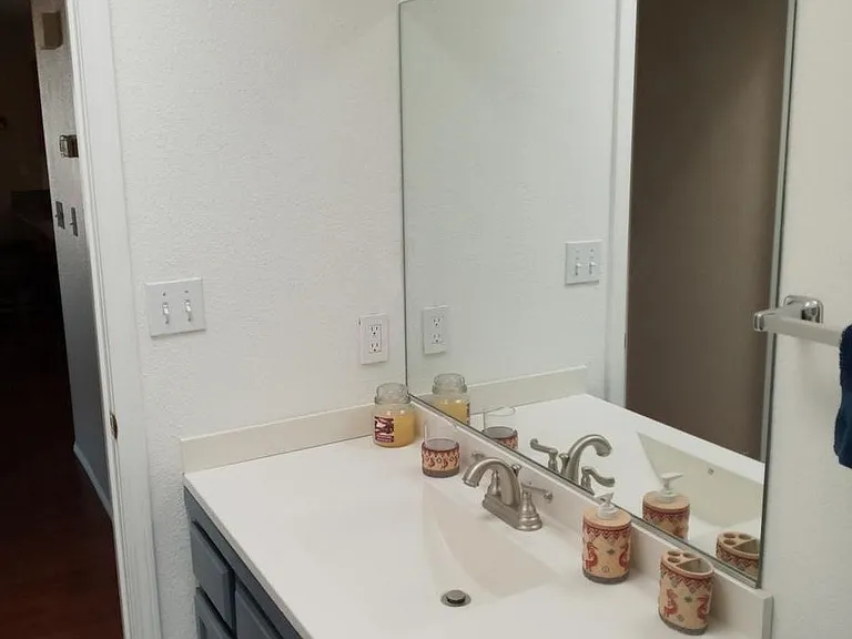 2340 Camero Ct — Photo 18