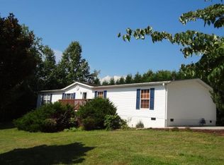 32 Westwood Dr, Franklin, NC 28734