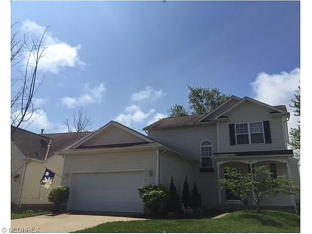 180 Halifax Ln photo 1