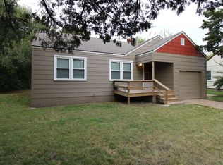 1406 Edgemoor St, El Dorado, KS 67042