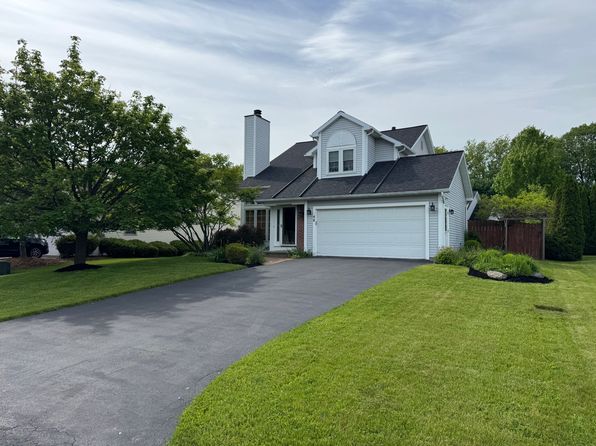 48 E Pointe