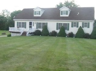 52 James Wilkinson Rd, Rock Tavern, NY 12575