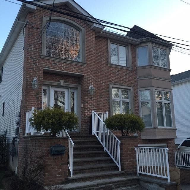 2nd image of 16 Depew Pl
