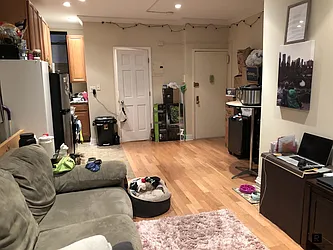 Rented by R New York