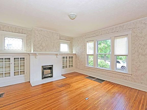 2nd image of 506 E Gambier St