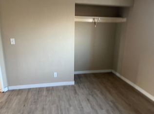 3454 Oak Creek Rd #4, Mojave, CA 93501