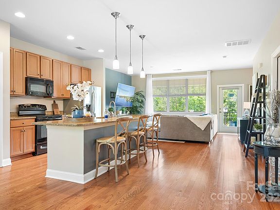 2nd image of 119 Steinbeck Way APT E