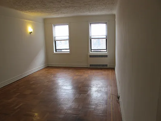 Rented by SUN WOOD REAL ESTATE | media 6