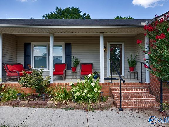 5th image of 124 Singletree Dr