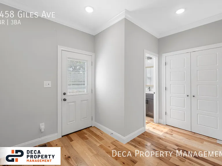 3458 Giles Ave — Photo 10