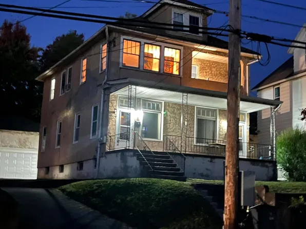 127 E Pine St, Dunmore, PA 18512